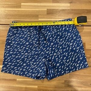 LL Bean Signature drawstring shorts blue and white seagull pattern